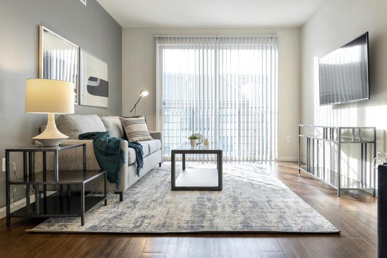 Apartment Landing At 99 Front - 1 Bedroom In Downtown Memphis